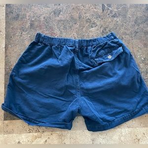 Navy chubby shorts